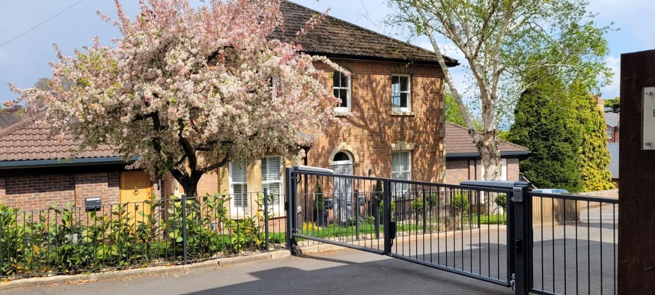 #8 Brunel House Luxury Apartment In Great Malvern Exterior photo